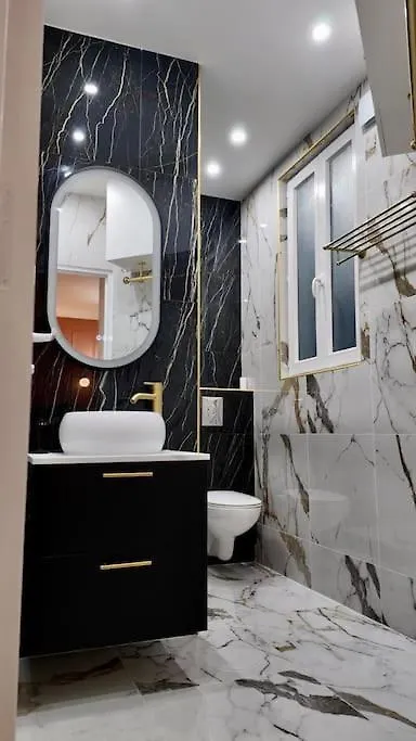 Chic Appartement En Plein Coeur De Paris Lägenhet